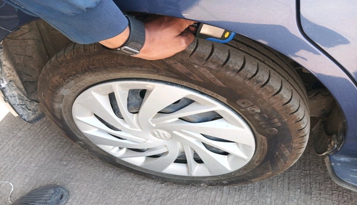 2021 Maruti Ertiga VXI CNG, CNG, Manual, 1,03,420 km, tyre