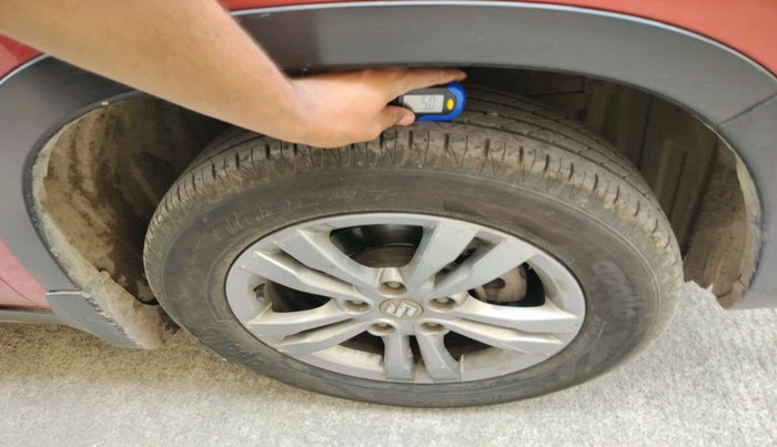 2017 Maruti Vitara Brezza ZDI, Diesel, Manual, 1,85,973 km, tyre