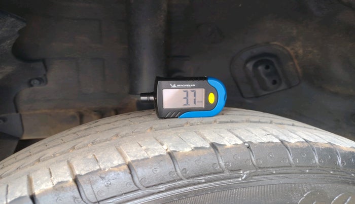 2021 Tata NEXON XM PETROL, Petrol, Manual, 85,638 km, tyre