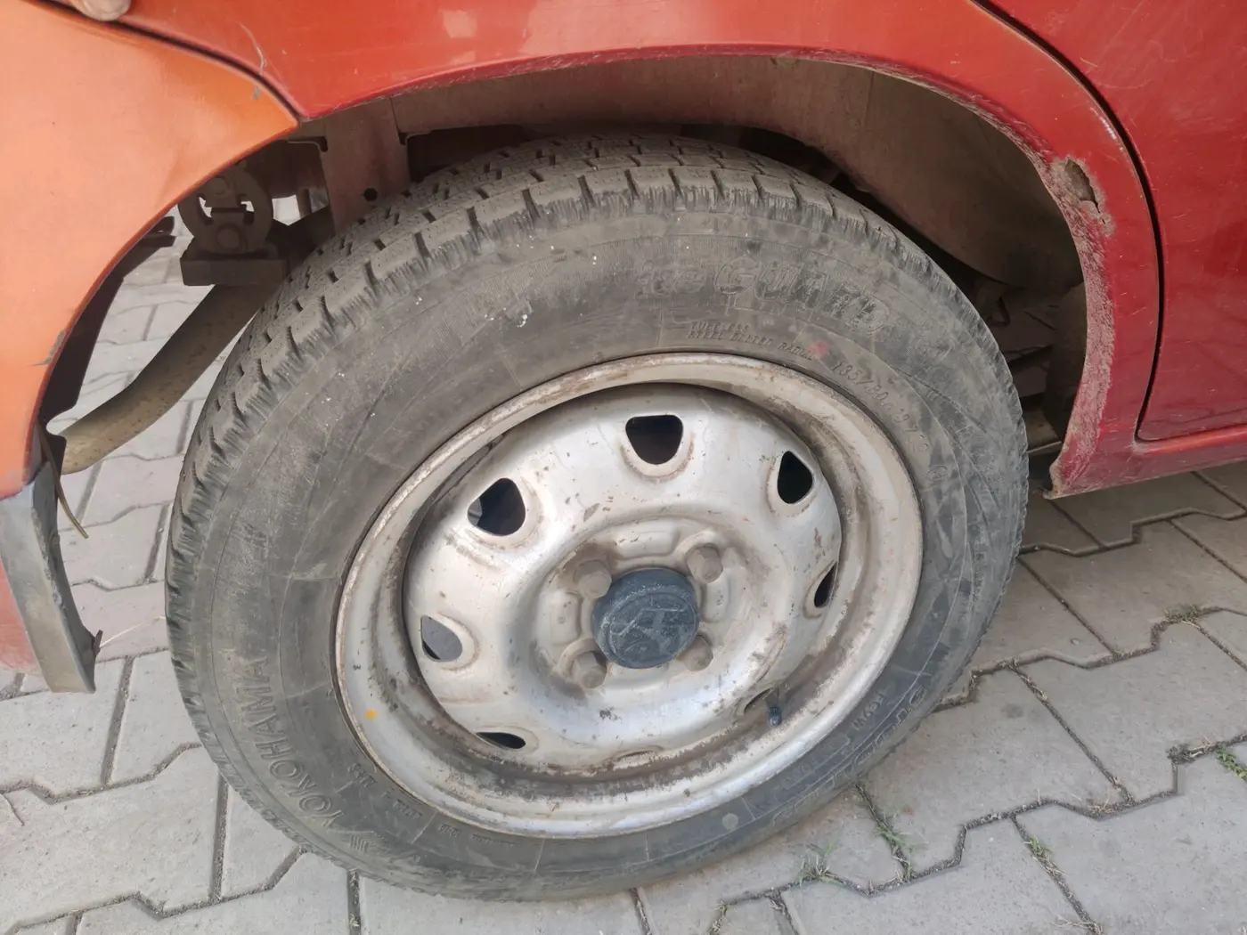 2011 Maruti Alto K10 LXI, Petrol, Manual, 72,575 km, tyre