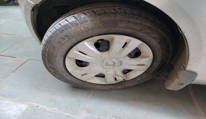 2010 Maruti Ritz VXI, Petrol, Manual, 83,428 km, tyre