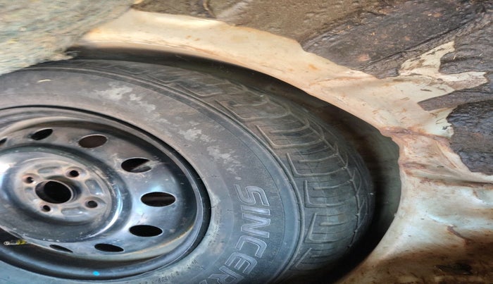 2010 Maruti Ritz VXI, Petrol, Manual, 83,428 km, tyre