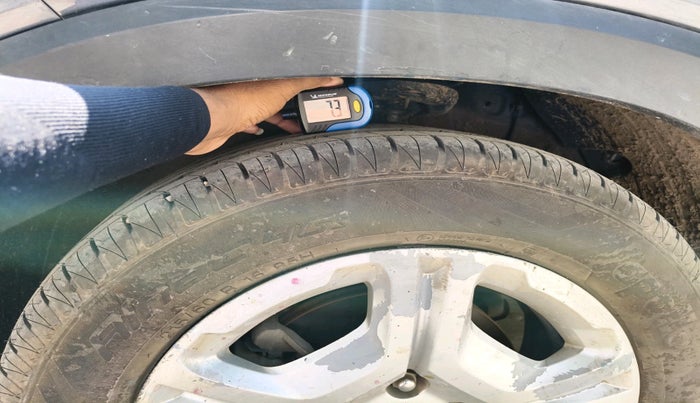 2022 KIA SONET HTK 1.2, Petrol, Manual, 83,200 km, tyre