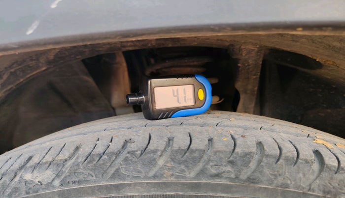 2021 Nissan MAGNITE XV MT, Petrol, Manual, 37,310 km, tyre