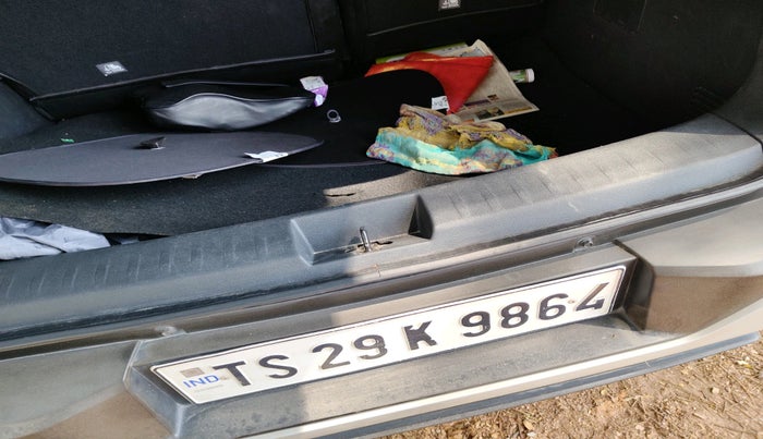 2021 Nissan MAGNITE XV MT, Petrol, Manual, 37,310 km, tyre