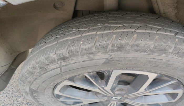 2019 Renault Duster 110 PS RXZ MT DIESEL, Diesel, Manual, 81,500 km, tyre