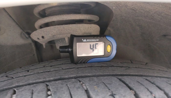 2022 Hyundai NEW I20 ASTA (O) 1.2 MT, Petrol, Manual, 40,862 km, tyre