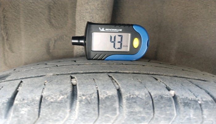 2022 Hyundai NEW I20 ASTA (O) 1.2 MT, Petrol, Manual, 40,862 km, tyre