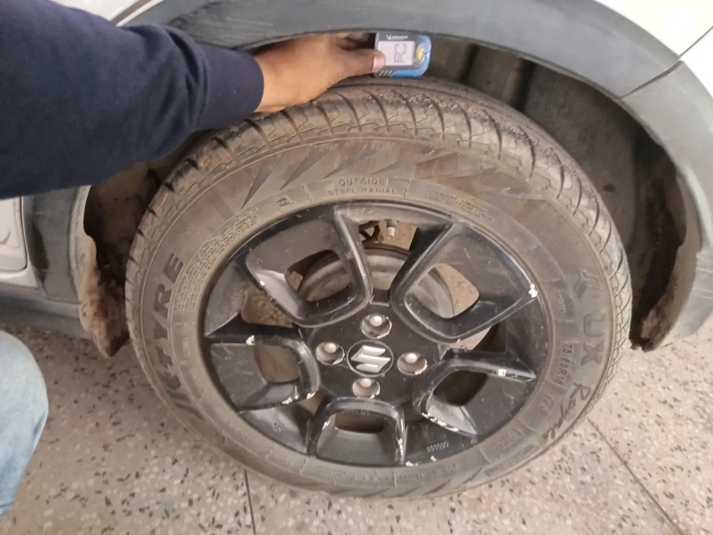 2023 Maruti IGNIS ZETA 1.2, Petrol, Manual, 69,296 km, tyre