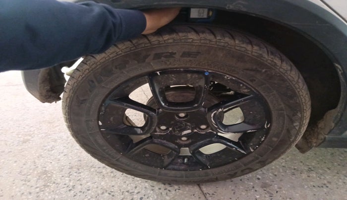 2023 Maruti IGNIS ZETA 1.2, Petrol, Manual, 69,296 km, tyre