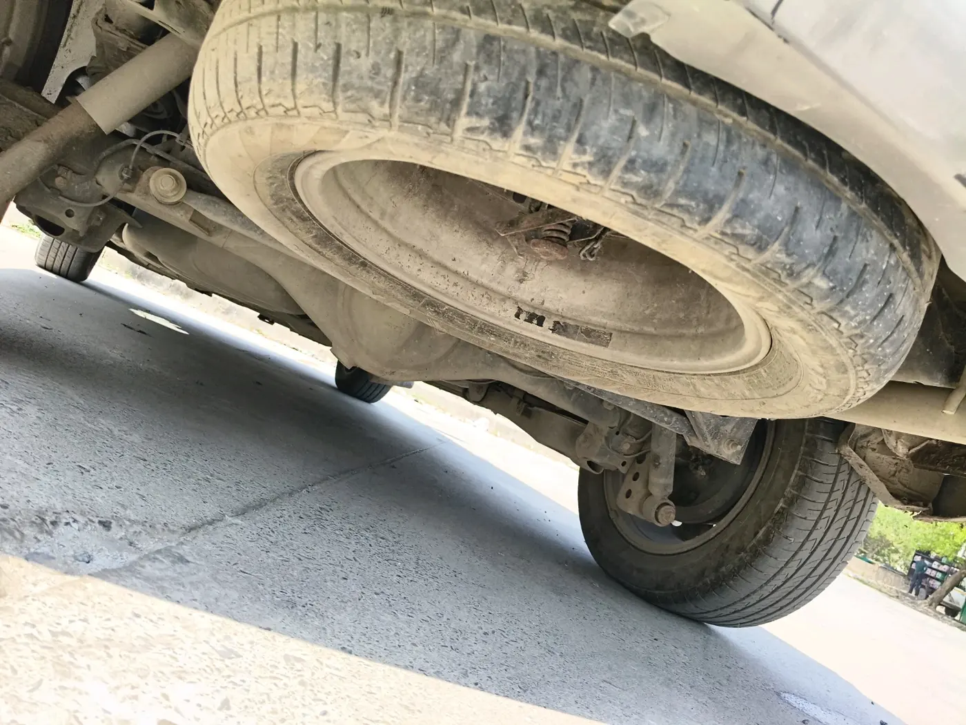 2018 Toyota Innova Crysta 2.8 ZX AT 7 STR, Diesel, Automatic, 79,360 km, tyre