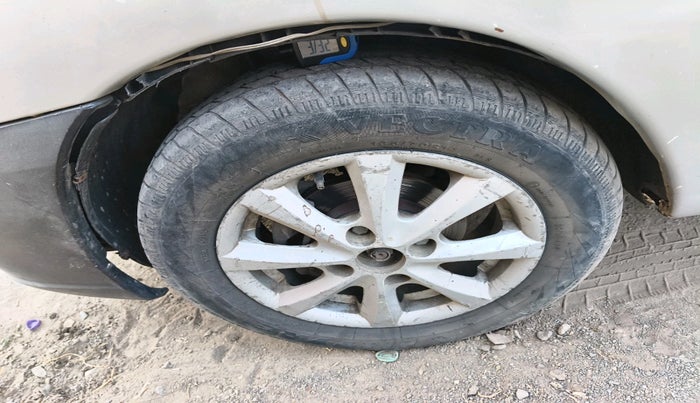 2012 Tata Indica EV2 L, Diesel, Manual, 99,031 km, tyre