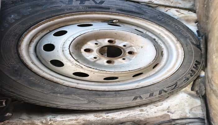 2012 Tata Indica EV2 L, Diesel, Manual, 99,031 km, tyre