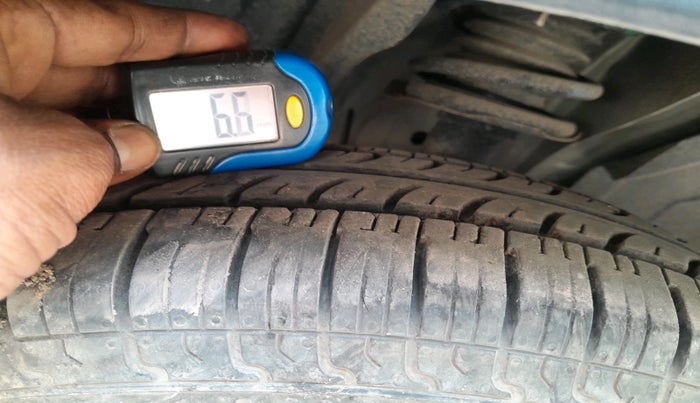 2022 Renault TRIBER RXT, Petrol, Manual, 25,241 km, tyre