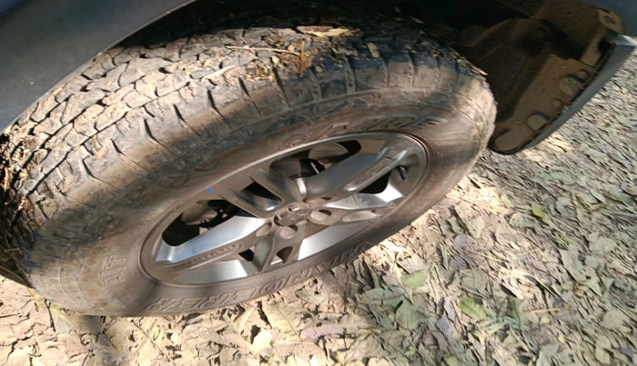 2023 Mahindra Thar LX HT PETROL 4WD MT, Petrol, Manual, 12,680 km, tyre