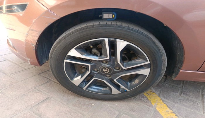 2018 Tata TIGOR XZA PETROL, Petrol, Automatic, 49,051 km, tyre