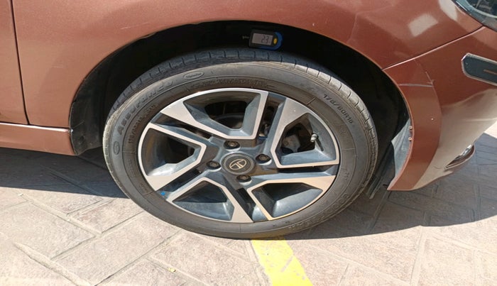 2018 Tata TIGOR XZA PETROL, Petrol, Automatic, 49,051 km, tyre