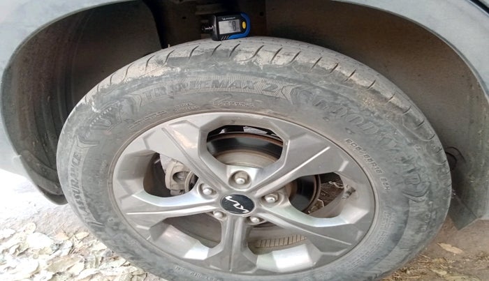 2023 KIA SELTOS HTK PLUS 1.5 IMT, Petrol, Manual, 24,583 km, tyre