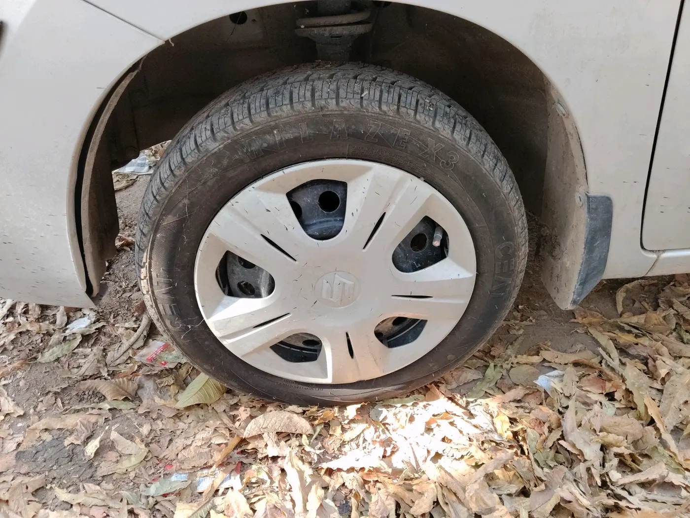 2018 Maruti Wagon R 1.0 VXI, Petrol, Manual, 29,991 km, tyre
