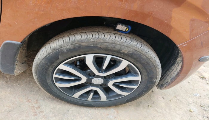 2020 Maruti New Wagon-R ZXI 1.2, Petrol, Manual, 52,493 km, tyre