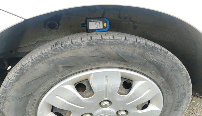 2010 Hyundai i10 MAGNA 1.2, Petrol, Manual, 86,991 km, tyre