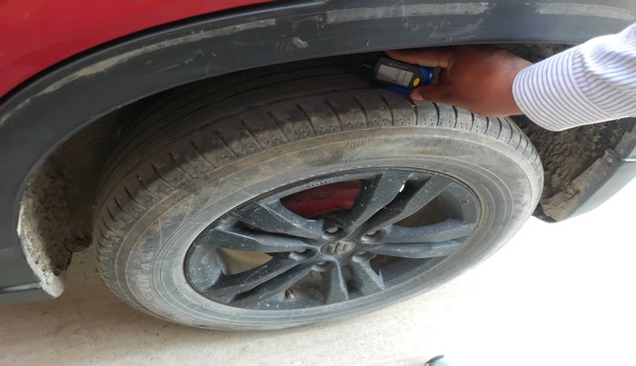 2018 Maruti Vitara Brezza ZDI, Diesel, Manual, 1,32,196 km, tyre