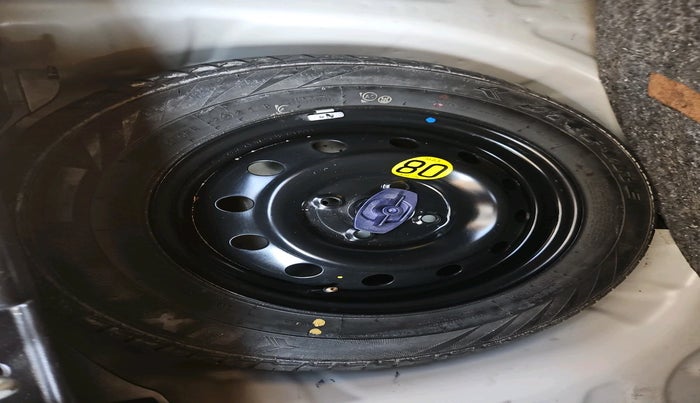 2021 Maruti Swift ZXI AMT, Petrol, Automatic, 43,862 km, tyre