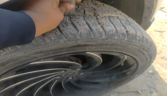 2020 Mahindra Scorpio S5, Diesel, Manual, 83,418 km, tyre