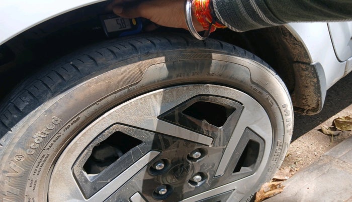 2024 Hyundai GRAND I10 NIOS SPORTZ 1.2 KAPPA VTVT CNG, CNG, Manual, 45,412 km, tyre