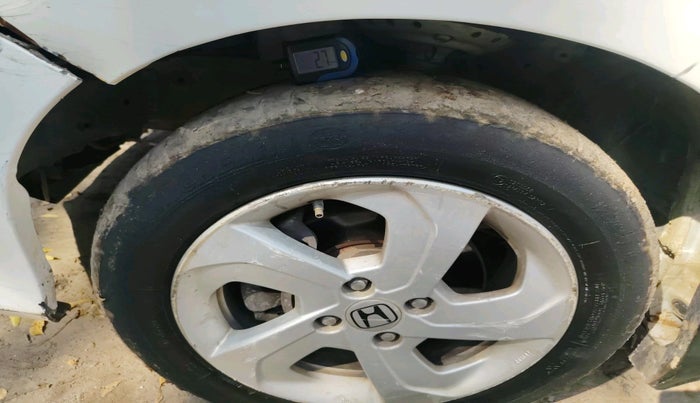 2015 Honda City 1.5L I-VTEC VX, CNG, Manual, 77,416 km, tyre