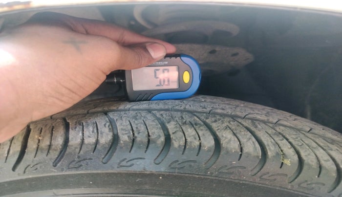 2012 Honda Brio S MT, Petrol, Manual, 1,14,831 km, tyre