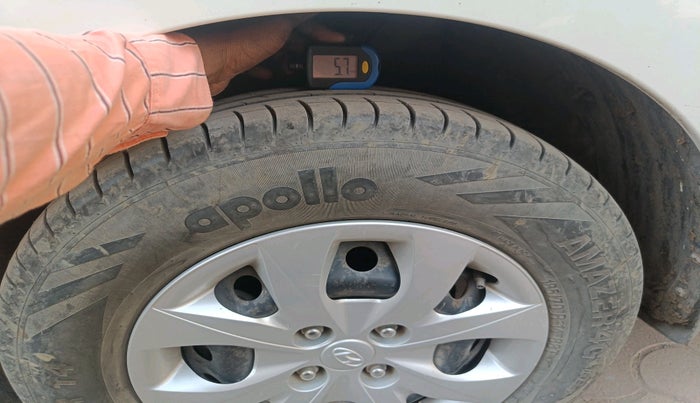 2015 Hyundai Elite i20 SPORTZ 1.2, Petrol, Manual, 91,175 km, tyre