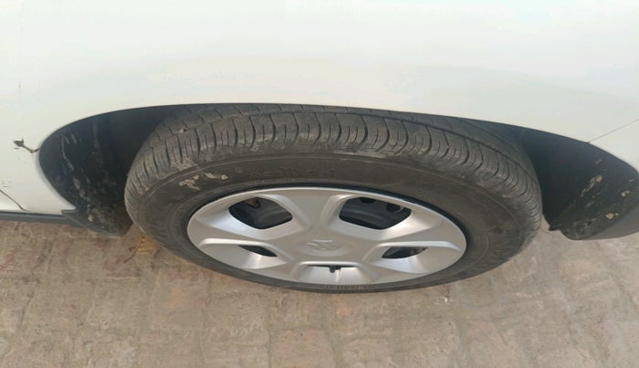 2025 Maruti S PRESSO VXI S-CNG, CNG, Manual, 21,580 km, tyre