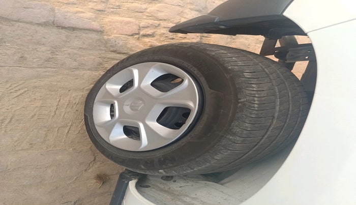 2025 Maruti S PRESSO VXI S-CNG, CNG, Manual, 21,580 km, tyre