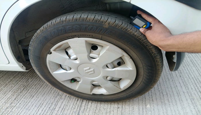 2017 Maruti Wagon R 1.0 LXI CNG, CNG, Manual, 70,101 km, tyre