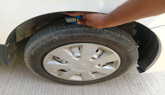 2017 Maruti Wagon R 1.0 LXI CNG, CNG, Manual, 70,101 km, tyre