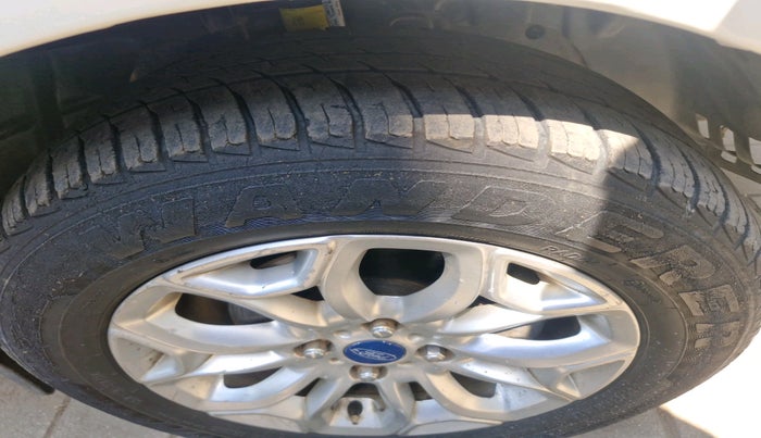 2013 Ford Ecosport TITANIUM 1.0L ECOBOOST (OPT), Petrol, Manual, 85,507 km, tyre