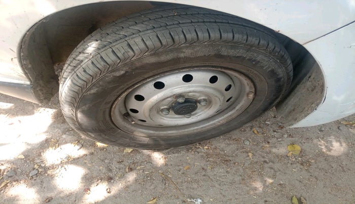 2010 Maruti A Star LXI, Petrol, Manual, 1,47,103 km, tyre