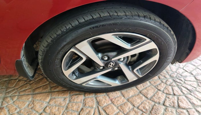 2020 Hyundai AURA SX PLUS 1.2 AMT, Petrol, Automatic, 26,572 km, tyre