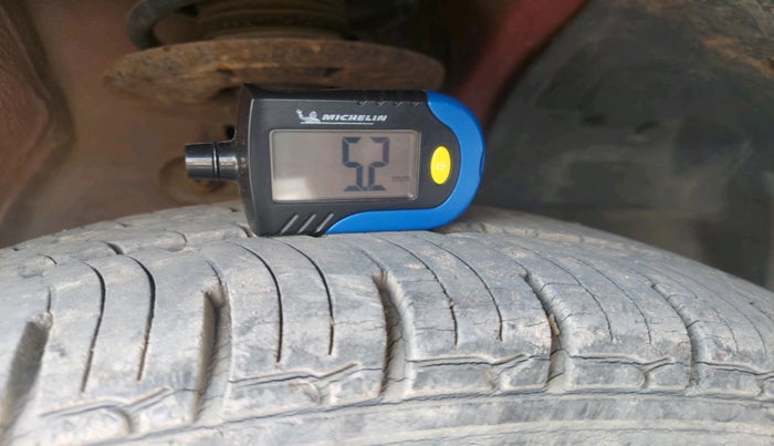 2016 Mahindra Kuv100 K2 6 STR, Petrol, Manual, 18,670 km, tyre