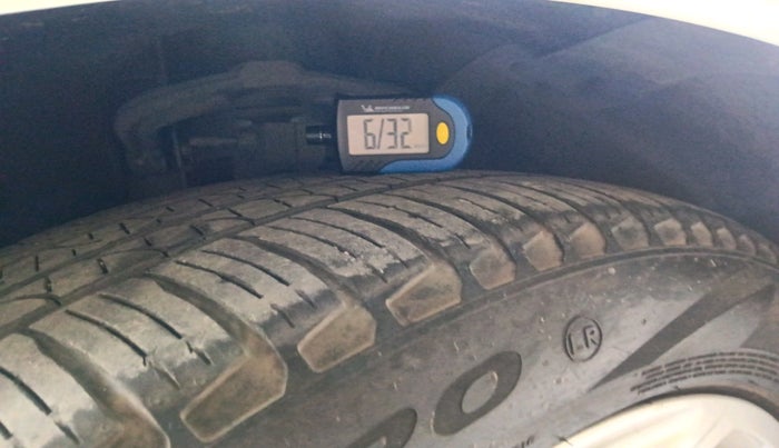 2020 Landrover Range Rover Sport SE 2.0 PETROL, Petrol, Automatic, 67,887 km, tyre