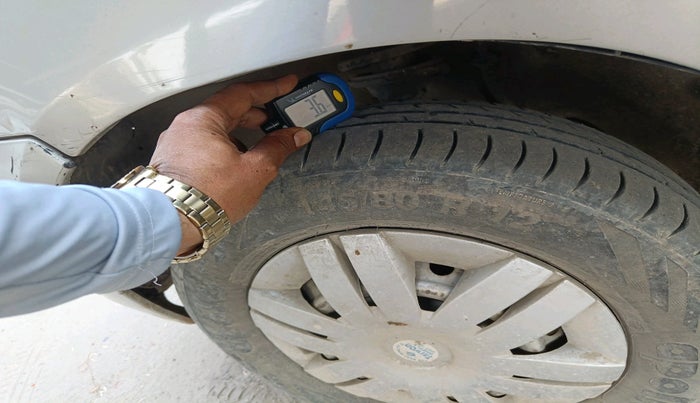 2012 Maruti Alto LXI, Petrol, Manual, 55,373 km, tyre