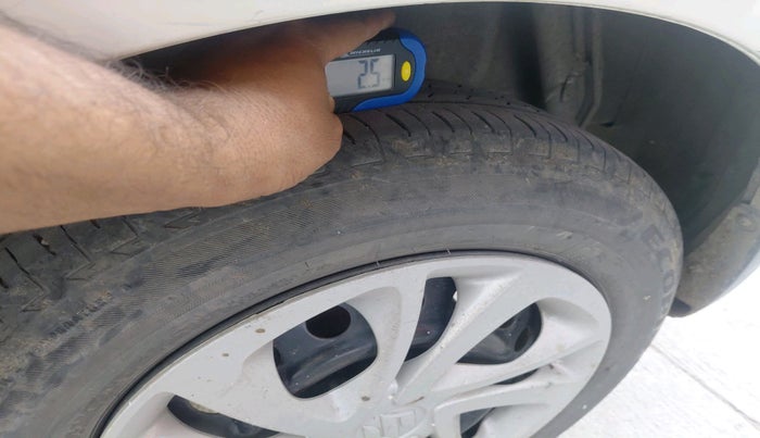 2022 Maruti Celerio VXI CNG, CNG, Manual, 1,64,101 km, tyre