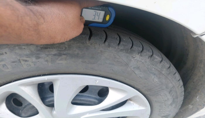 2022 Maruti Celerio VXI CNG, CNG, Manual, 1,64,101 km, tyre