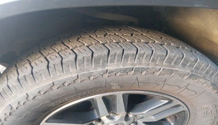 2017 Toyota Fortuner 2.8 4X2 MT, Diesel, Manual, 1,52,271 km, tyre