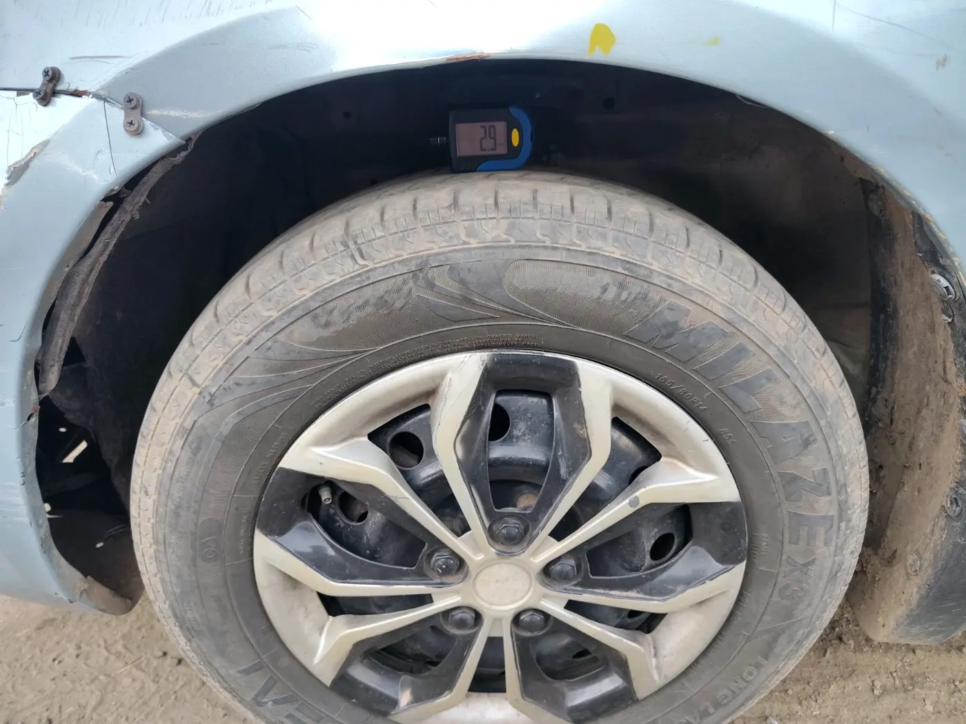 2013 Maruti Swift Dzire VXI, Petrol, Manual, 80,218 km, tyre