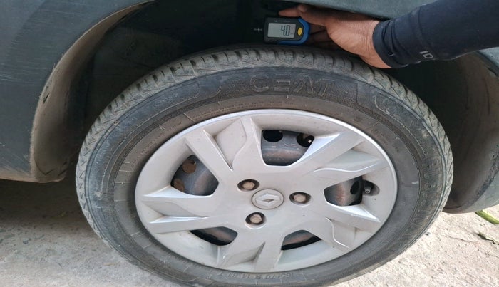 2019 Renault Kwid RXT 1.0 AMT, Petrol, Automatic, 63,637 km, tyre