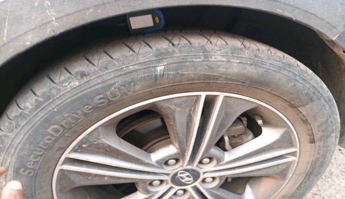 2016 Hyundai Creta SX (O) 1.6 DIESEL, Diesel, Manual, 1,57,237 km, tyre