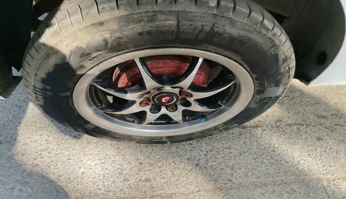 2017 Hyundai XCENT PRIME T VTVT  PLUS, CNG, Manual, 1,31,925 km, tyre