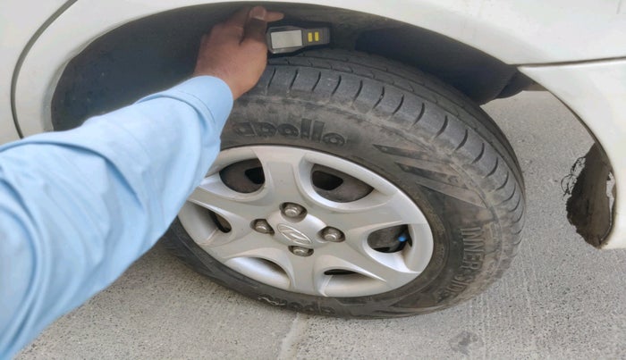 2011 Hyundai Accent GLE, CNG, Manual, 1,30,808 km, tyre